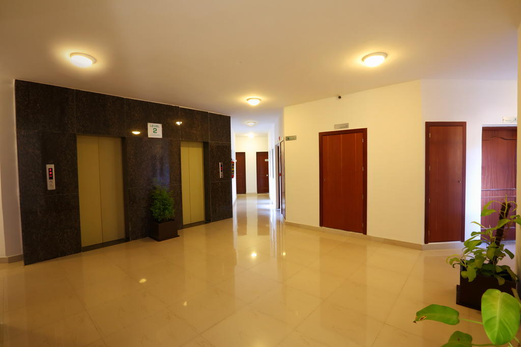 Crest Executive Suites, Whitefield Bangalore Habitación foto